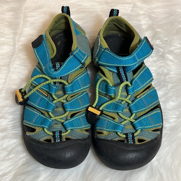 Keen Blue Green Beach Outdoor Water Shoes Sandal - Picture 2 of 10